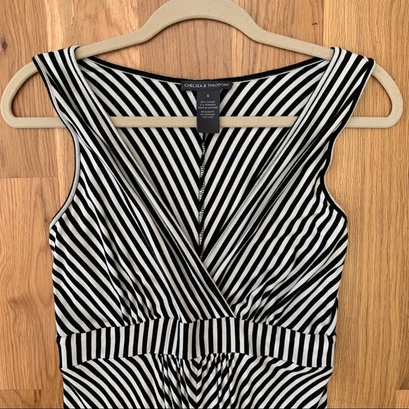 Chelsea & Theodore Maxi Dress - Picture 4 of 7